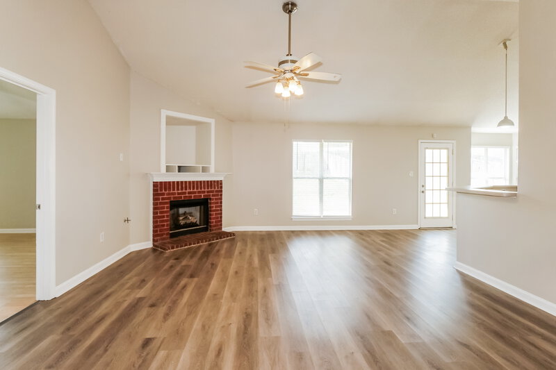 1,790/Mo, 7875 Sarah Ann Dr S Southaven, MS 38671 Living Room View