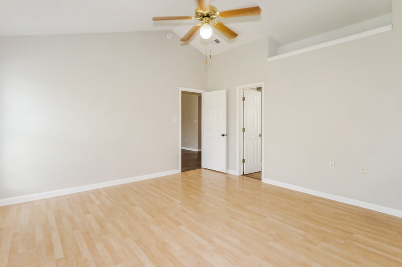 1,790/Mo, 7875 Sarah Ann Dr S Southaven, MS 38671 Main Bedroom View 2