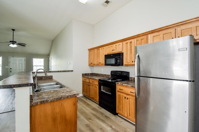 1,875/Mo, 9889 Southern Oak Way Olive Branch, MS 38654 Kitchen View