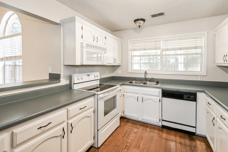 1,790/Mo, 10102 Fox Hunt Dr Olive Branch, MS 38654 Kitchen View