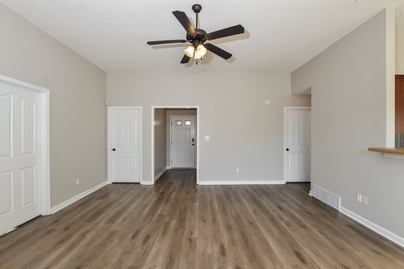 1,840/Mo, 3181 Scott Hill Cir Horn Lake, MS 38637 Living Room View 3