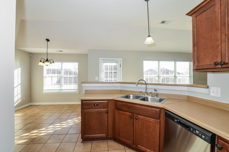 1,840/Mo, 3181 Scott Hill Cir Horn Lake, MS 38637 Kitchen View 4
