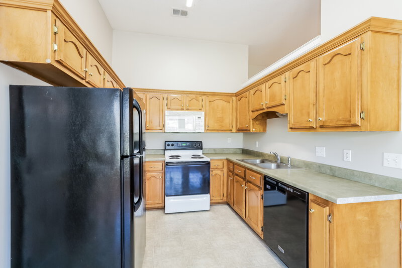 1,945/Mo, 1128 Fredrick Dr Southaven, MS 38671 Kitchen View