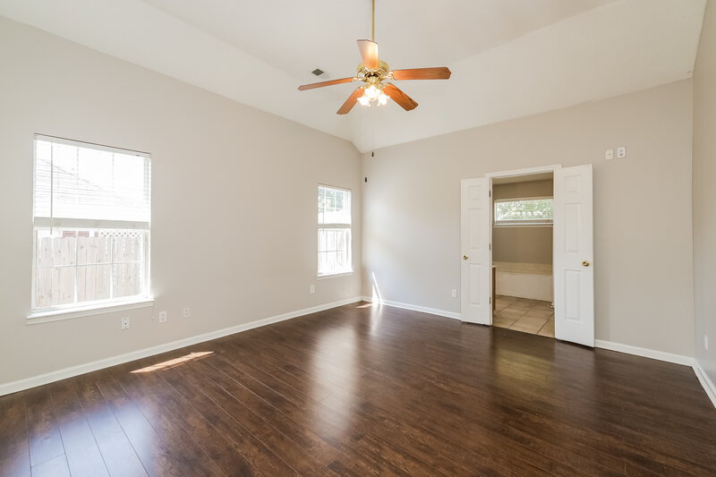 1,945/Mo, 1128 Fredrick Dr Southaven, MS 38671 Main Bedroom View