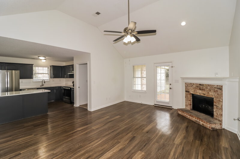 1,840/Mo, 1242 Breezy Valley Dr Cordova, TN 38018 Living Room View 2