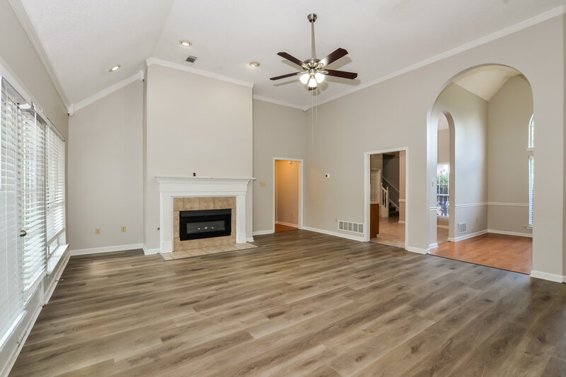 3,380/Mo, 6741 Crystal Dr Olive Branch, MS 38654 Living Room View 2