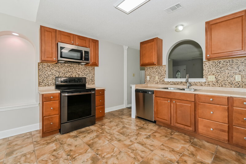 2,520/Mo, 6778 Branch Estates Dr Olive Branch, MS 38654 Kitchen View 2
