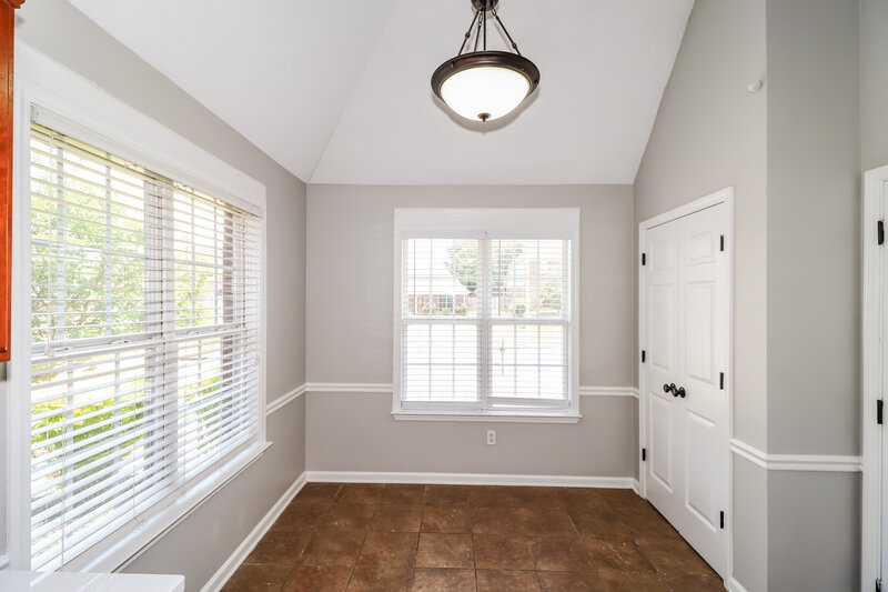 2,870/Mo, 5051 Will Fall Rd Bartlett, TN 38002 Breakfast Nook View