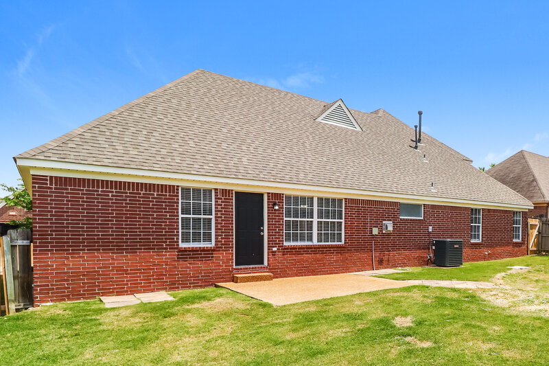 2,870/Mo, 5051 Will Fall Rd Bartlett, TN 38002 Rear View