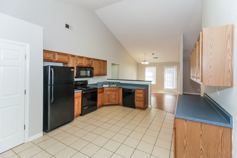 2,050/Mo, 65 Arborlon Cv Oakland, TN 38060 Kitchen View