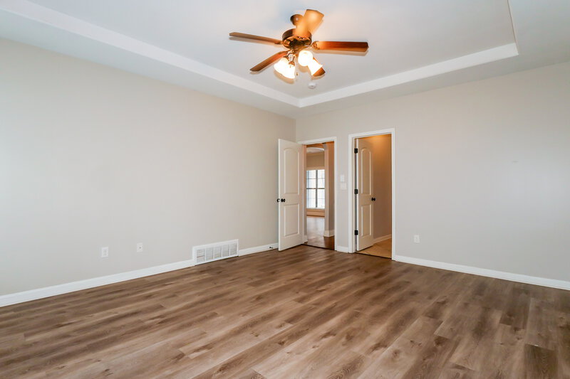 2,540/Mo, 65 Ridgefield Dr Oakland, TN 38060 Main Bedroom View 2