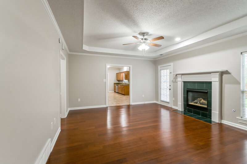 2,040/Mo, 6669 Sandbourne W Olive Branch, MS 38654 Living Room View 2