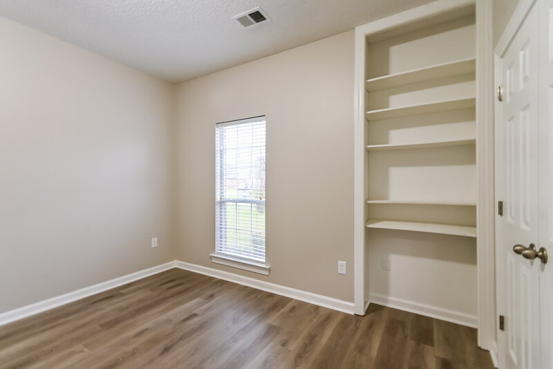 2,040/Mo, 6669 Sandbourne W Olive Branch, MS 38654 Bedroom View 3