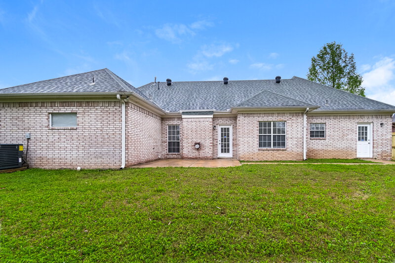 2,040/Mo, 6669 Sandbourne W Olive Branch, MS 38654 Rear View