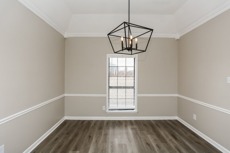2,105/Mo, 198 N Parkway St Hernando, MS 38632 Dining Room View