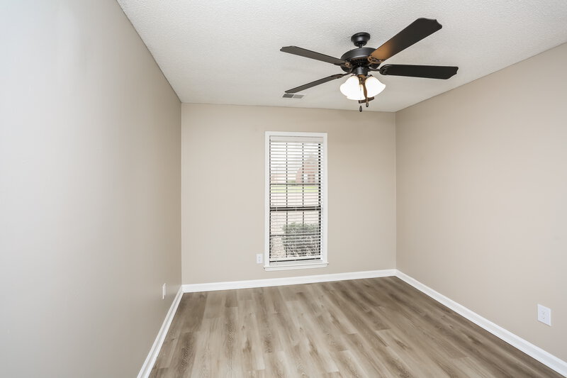 2,105/Mo, 198 N Parkway St Hernando, MS 38632 Bedroom View