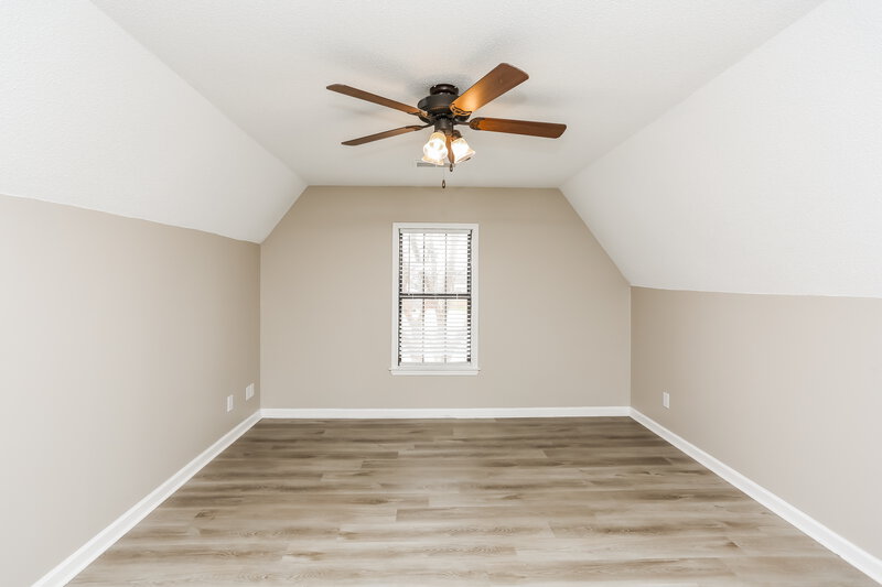 2,105/Mo, 198 N Parkway St Hernando, MS 38632 Bedroom View 2