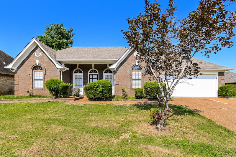 1,800/Mo, 5543 Harvey Pointe Ln Memphis, TN 38125 External View