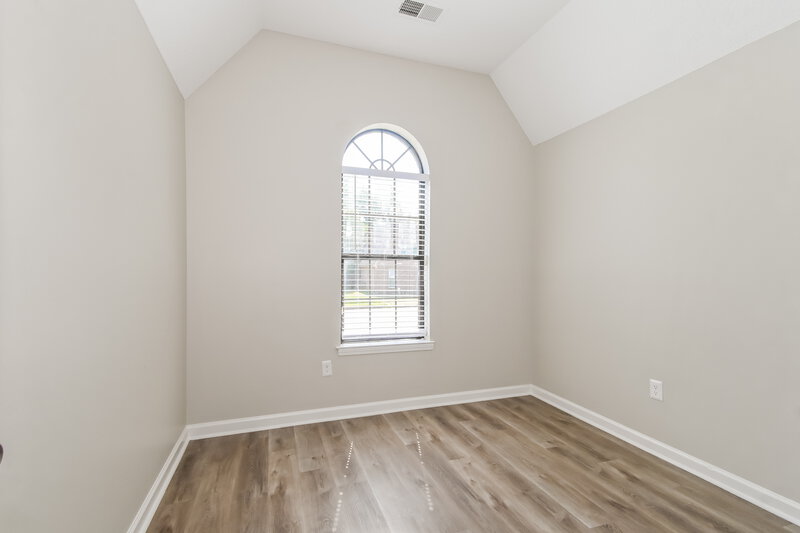 1,800/Mo, 5543 Harvey Pointe Ln Memphis, TN 38125 Bedroom View