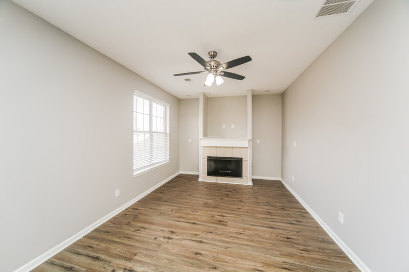 2,940/Mo, 7722 Driscoll St Memphis, TN 38125 Family Room View