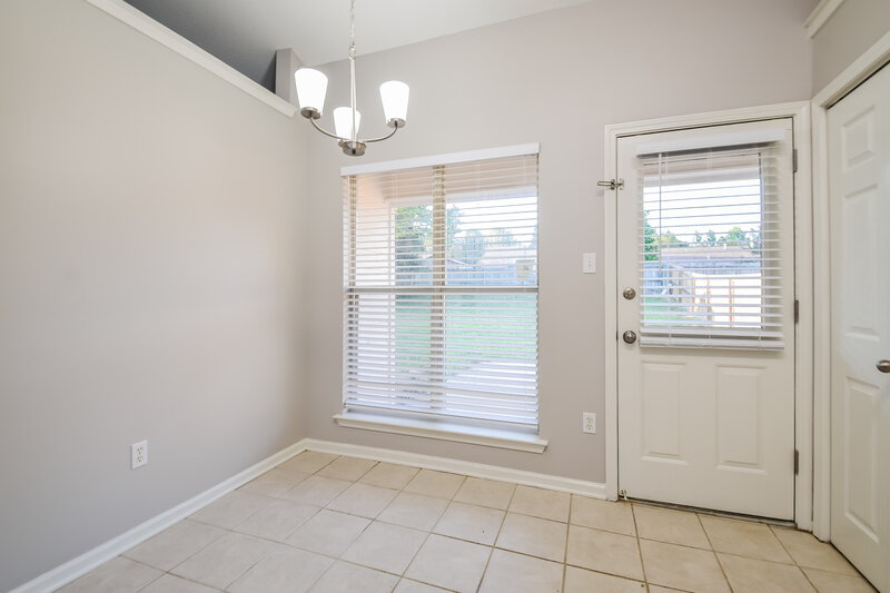 1,585/Mo, 10712 Oak Cir N Olive Branch, MS 38654 Dining Room View