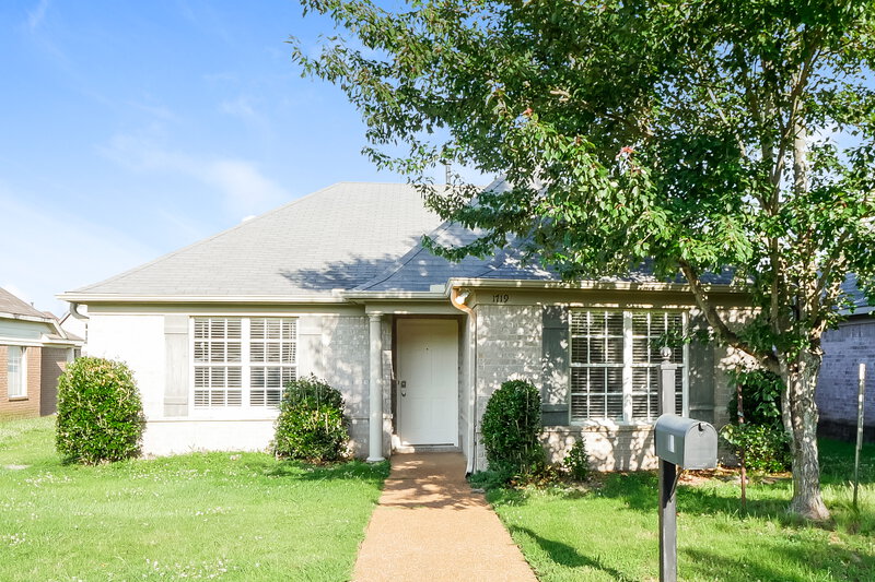1,635/Mo, 1719 Brentford Cv Cordova, TN 38016 External View