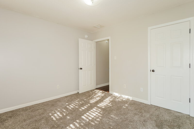 1,635/Mo, 1719 Brentford Cv Cordova, TN 38016 Bedroom View 2