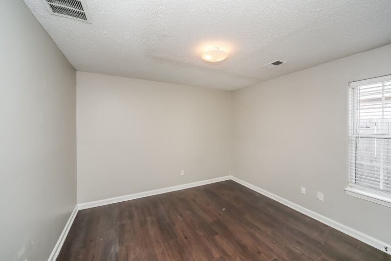 1,840/Mo, 1719 Brentford Cv Cordova, TN 38016 Bedroom View 2