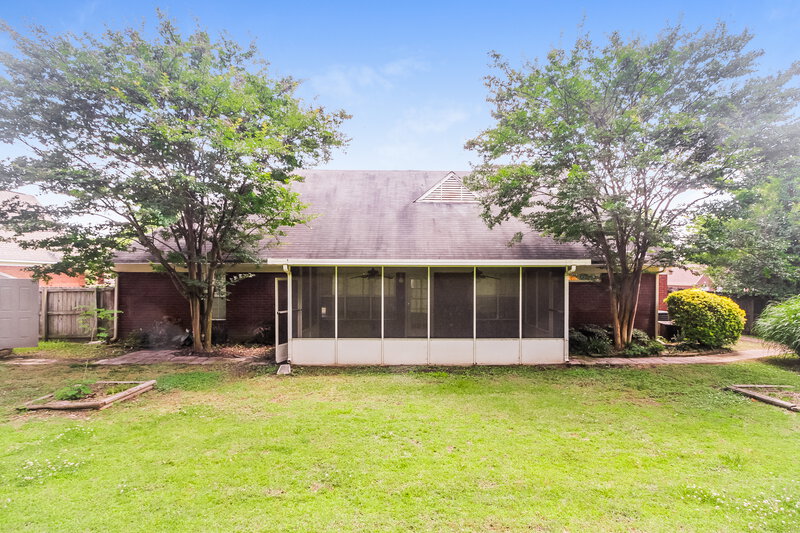 2,565/Mo, 2382 Bethany Dr Southaven, MS 38672 Rear View 2