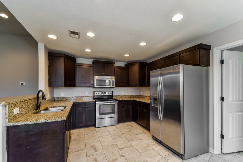 2,000/Mo, 2638 S Cherry Cv Southaven, MS 38672 Kitchen View