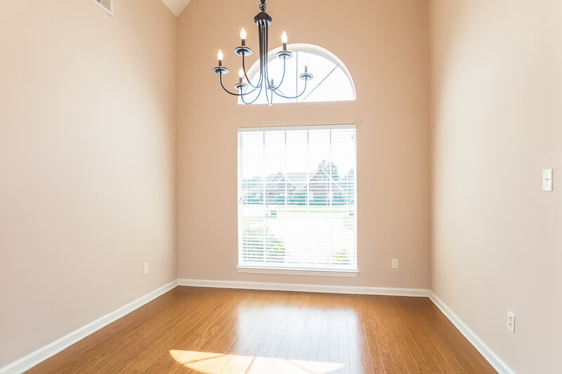 1,945/Mo, 2490 Heather Rdg Southaven, MS 38672 Dining Room View