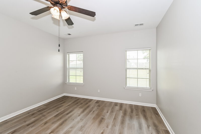 2,435/Mo, 6092 Vera Ln Olive Branch, MS 38654 Main Bedroom View 2