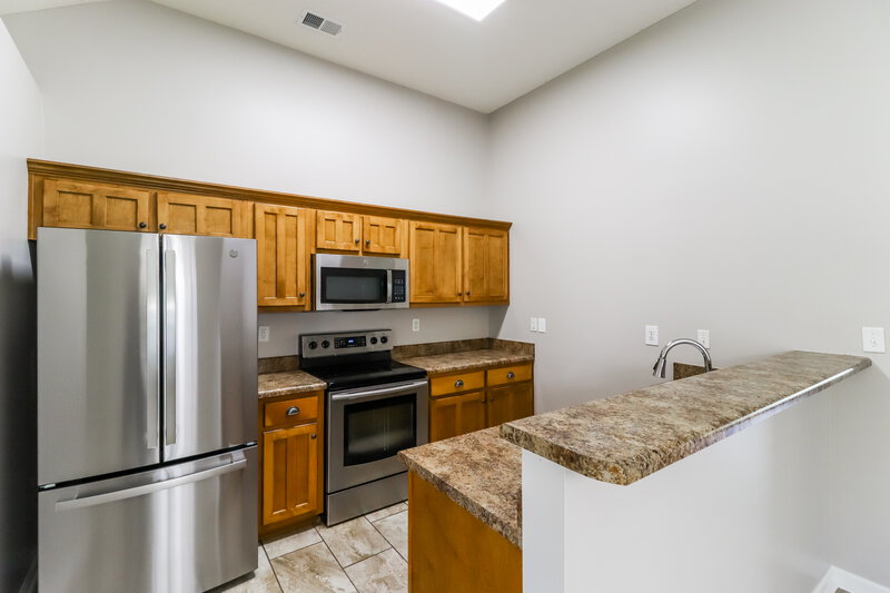 2,480/Mo, 8958 Settlers Path Olive Branch, MS 38654 Kitchen View