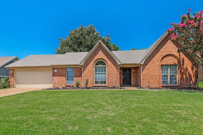 1,885/Mo, 8650 Oak Trail Ln Cordova, TN 38018 External View