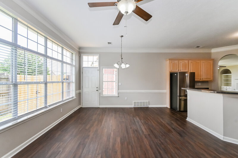 2,270/Mo, 6373 Braybourne Pl Olive Branch, MS 38654 Breakfast Nook View 2