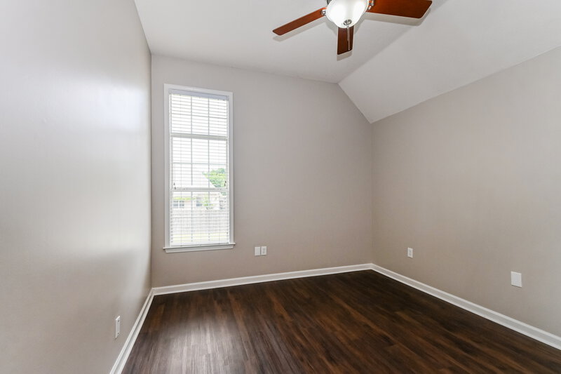2,270/Mo, 6373 Braybourne Pl Olive Branch, MS 38654 Bedroom View 2
