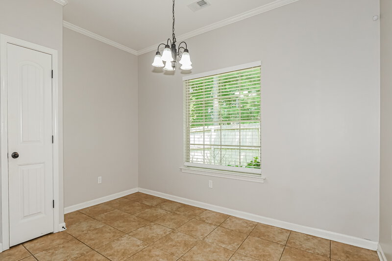 2,250/Mo, 5798 Bedford Loop W Southaven, MS 38672 Breakfast Nook View