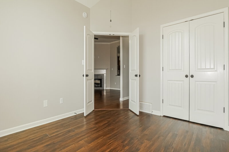 2,250/Mo, 5798 Bedford Loop W Southaven, MS 38672 Bedroom View 3