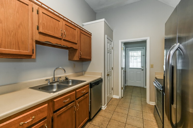1,645/Mo, 7650 Davis Pkwy Southaven, MS 38671 Kitchen View