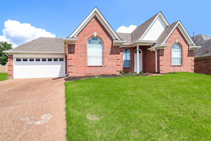 1,820/Mo, 1052 Mossy Knoll Dr Cordova, TN 38018 Front View