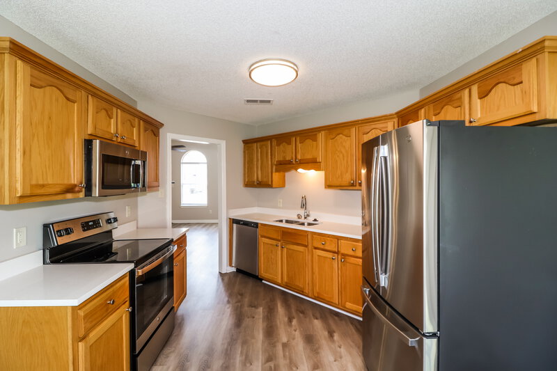 1,820/Mo, 1052 Mossy Knoll Dr Cordova, TN 38018 Kitchen View