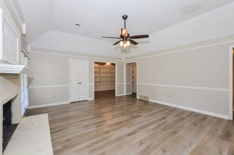2,000/Mo, 6641 Bright Star Ln Bartlett, TN 38134 Living Room View 2