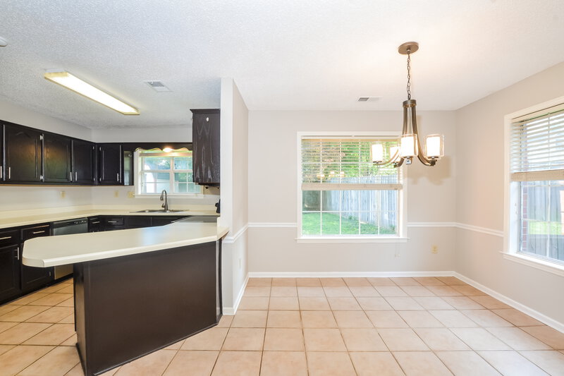 2,000/Mo, 6641 Bright Star Ln Bartlett, TN 38134 Breakfast Nook View 3