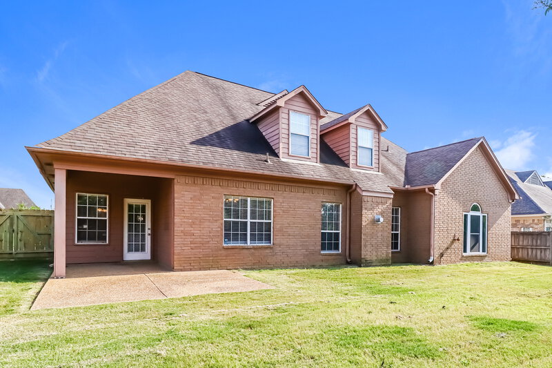 2,065/Mo, 13080 Oxbourne N Olive Branch, MS 38654 Rear View