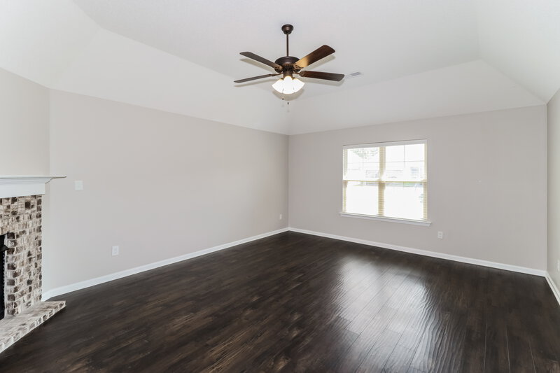 2,890/Mo, 9466 Darren Cir S Cordova, TN 38018 Living Room View 2