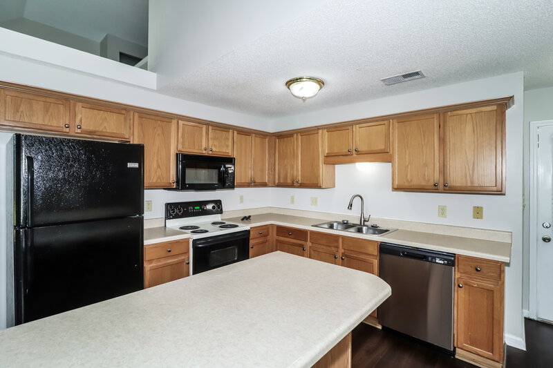 2,190/Mo, 11196 Hidden Meadows Cv Arlington, TN 38002 Kitchen View