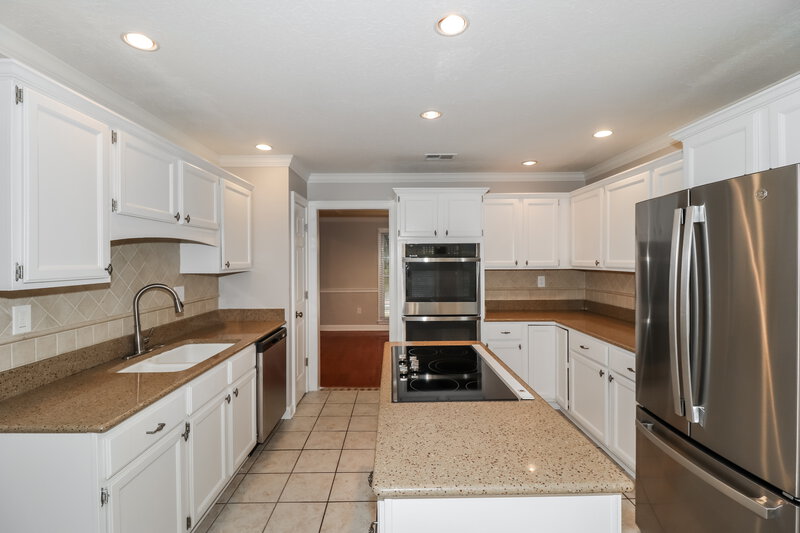 2,980/Mo, 225 Richards Way Dr Cordova, TN 38018 Kitchen View