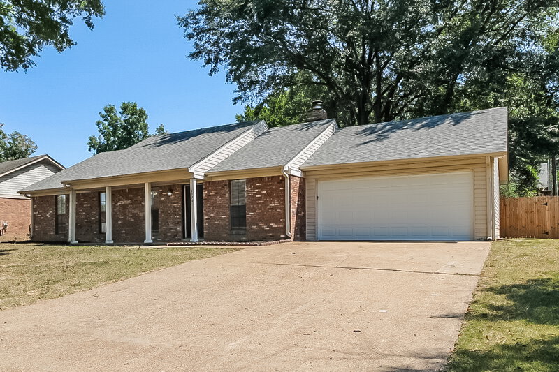 1,815/Mo, 6170 Chickasaw Dr Olive Branch, MS 38654 Front View 2