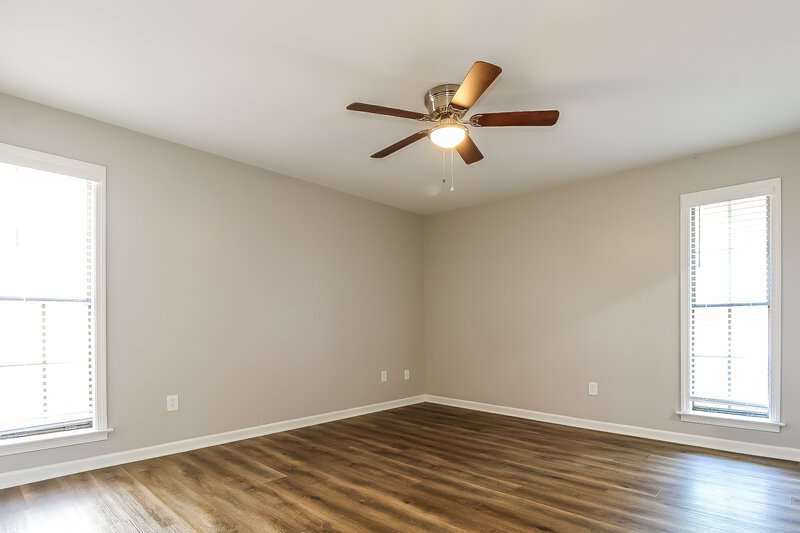 1,815/Mo, 6170 Chickasaw Dr Olive Branch, MS 38654 Main Bedroom View