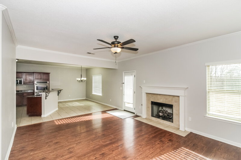 0/Mo, 170 Misty Fields Rd Oakland, TN 38060 Living Room View